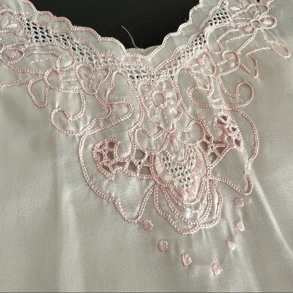 Vintage Diana Hand Embroidered Pink vintage satin intimates Set Shorts & top, M - Picture 12 of 13